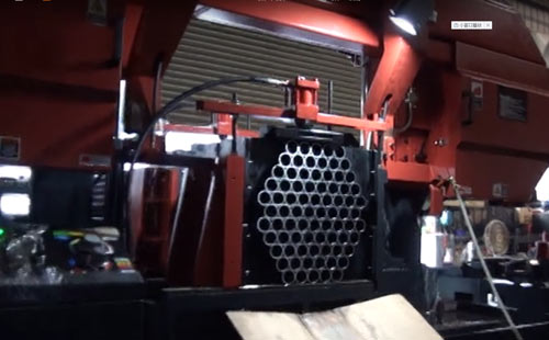 帶鋸床整把鋸切鋼管視頻|威全帶鋸床WL500FA一次性鋸切91根鋼管